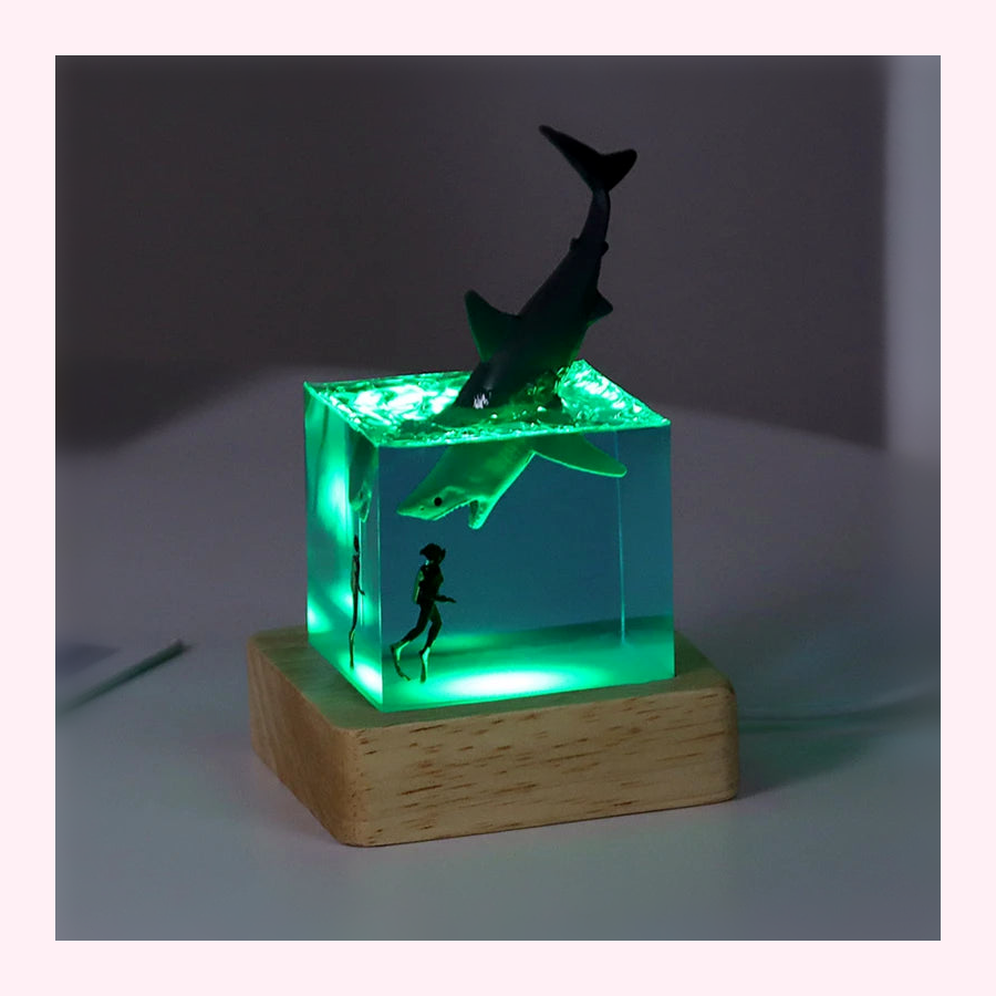 Veilleuse Requin LED - Lampe Enfant - LumiCoeur
