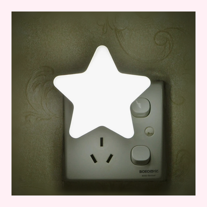 Veilleuse Étoile LED - Projecteur Ciel Étoilé Enfant - Modèle 7 - LumiCoeur